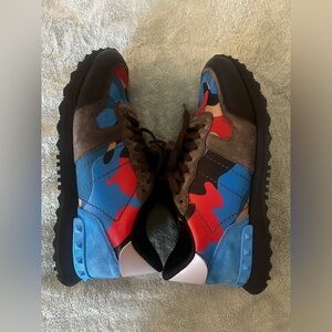 Valentino Garavani Men's
Rockrunner Camouflage Trainer Sneaker Shoes